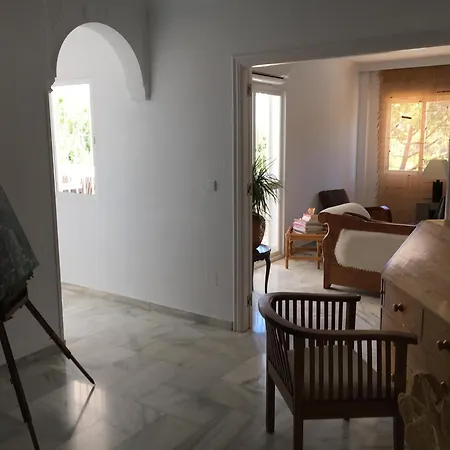 فيلة Ambroise ألاورين ذي ر تورّي